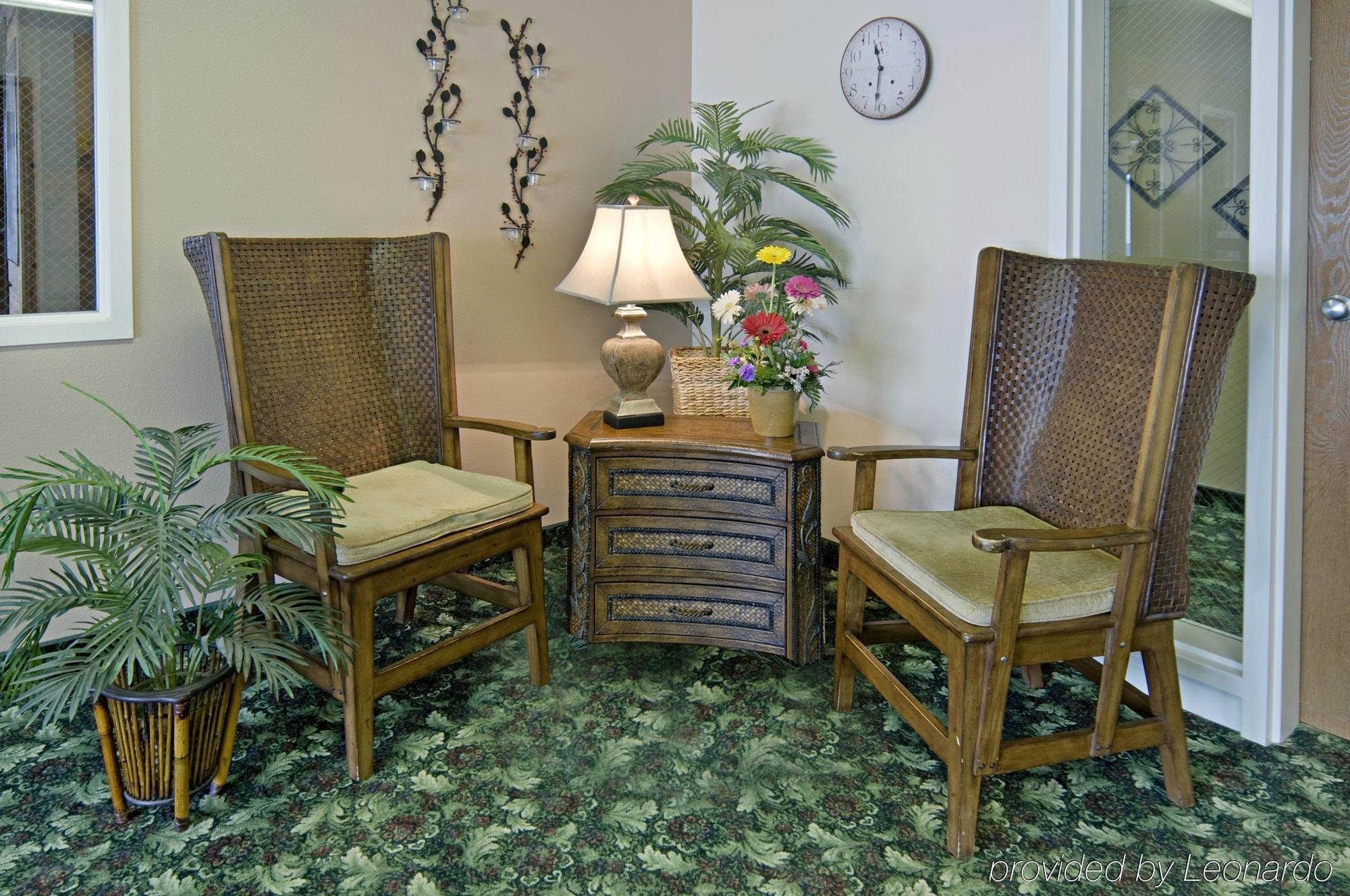 Boarders Inn & Suites By Cobblestone Hotels - Broken Bow ภายใน รูปภาพ